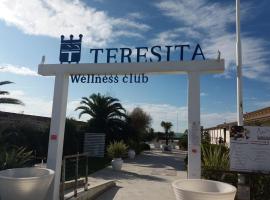 TERESITA WELLNESS CLUB，位于维亚雷焦的Spa酒店
