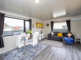 Affordable Modern Accommodation，位于韦斯特波特的度假短租房