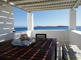 Cycladic seaside apartment