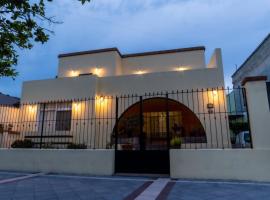 Villa Guadalupe，位于查帕拉的酒店