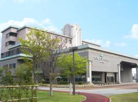 格兰蒂亚小松机场路线客栈，位于小松市的酒店