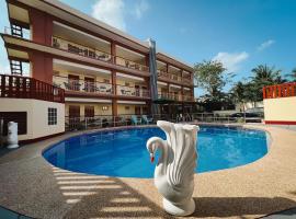 Rufana Suites，位于莫阿尔博阿的带泳池的酒店