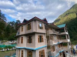 Majestic Mountain Bhaiji Guest House，位于卡索尔的旅馆