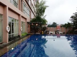 Apartemen The Edge Baros - Kamarku，位于Cimahi的酒店