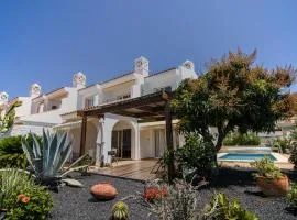 Villa con piscina privada en Costa Adeje