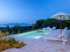 Serene villa Meganisi - Seaview & Exclusive Pool