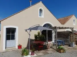 Maison rénovée de 112m², 4 chambres, à 800m des plages, avec jardin, proche commerces. - FR-1-540-188