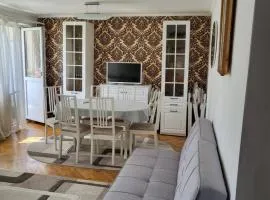 Apartament Florilor
