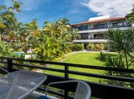 Gem of the Kona Coast Relax in the pool or the saltwater pool nearby CDEA207