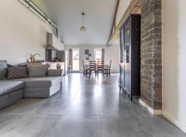 De Hoog Velden 14，位于Pelt的酒店