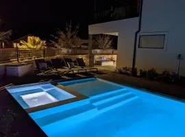 Snow Canyon Oasis Ocotillo 42 Large Private Pool and Hot Tub, 2 Firepits, 2 PlayStations