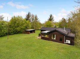 Lovely Home In Spøttrup With Kitchen，位于Spottrup的酒店