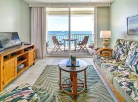 Amazing Oceanfront Condo w/ Breath Taking Sunsets and Soothing Sea Breeze! - Hale Kona Kai 306