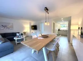 `Achterdeck` moderne & hochwertige Hausscheibe in Sackgassenlage!