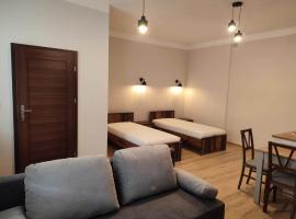 Apartamenty ,,Pod Klonem''，位于桑多梅日的酒店