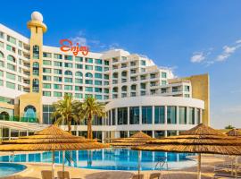 Enjoy Dead Sea Hotel -Formerly Daniel，位于恩波其克的带按摩浴缸的酒店