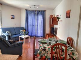 Apartamento playero con vistas a la montaña，位于费罗堡的酒店