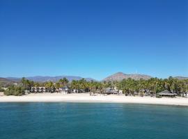 Hotel Rancho Buenavista，位于罗斯巴利勒斯的酒店