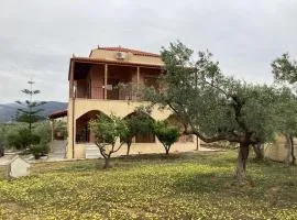 Evdora Family House near Monemvasia