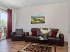 Comfy Apartment with Parking & Balcony by Noclegi Renters