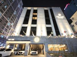 Busan Sasang The Van Hotel，位于釜山沙上区的酒店