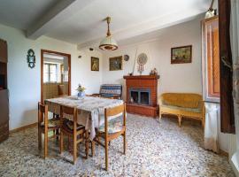 Holiday Home in Tuscany with Scenic Views，位于Sommocolonia的酒店
