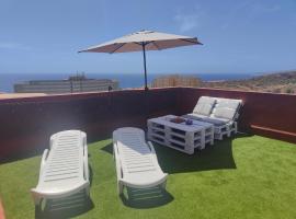 Resimar con vistas al mar en Candelaria，位于圣克鲁斯-德特内里费的酒店