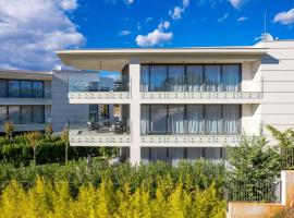 HADRIE LUXURY RESORT AND VILLAS Krk，位于克尔克的酒店