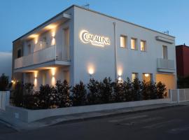 Calaluna Rooms，位于切萨雷奥港的酒店