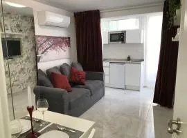 Precioso Apartamento nuevo con Jardín privado