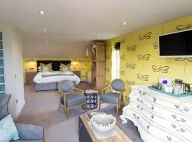No33 THORNHAM BOUTIQUE SUITES