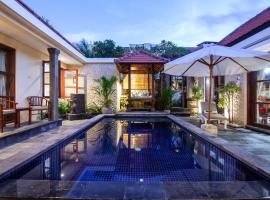 Sanur Beach Villa - 3BR Private Pool，位于沙努尔的别墅