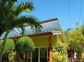 LUCKY Bungalows Koh Mook