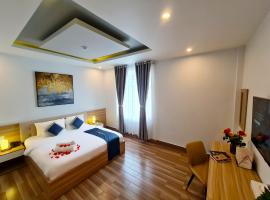 Dong Hai Hotel _ Rach Gia，位于迪石的酒店