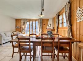 Quadze, overlooking village, terrace & BBQ，位于尚佩里的酒店