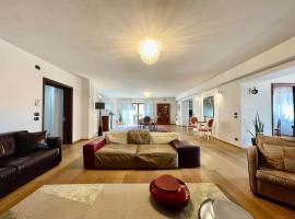 HOLIDAY HOUSE VILLA CAMILLA Luxury Apartment，位于佩鲁贾的公寓