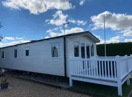 Brilliant 8 Berth Caravan At Southview Holiday Park In Skegness Ref 33005ml