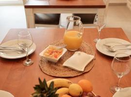 Castello Exclusive rooms with breakfast，位于普利拉卡的酒店