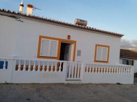 Sunny Aljezur da Viana, (Aljezur, Costa Vicentina)，位于阿尔热祖尔的酒店