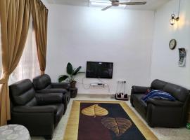 Che Na Homestay Pontian，位于小笨珍的酒店