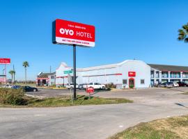 OYO Hotel Rosenberg TX I-69，位于罗森伯格的酒店