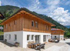 2Geräumiges Ferienhaus in den schönen Alpen，位于德布里阿赫的酒店