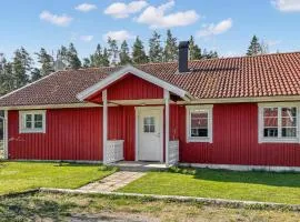 Amazing Home In Vittaryd With Kitchen