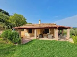 PRIVATE VILLA on 8 Hectares - 20 minutes from the Sea - FREE PARKING