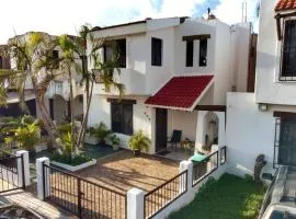 Cómoda casa céntrica con alberca privada en Cancún