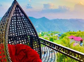 Staynest Mashobra with balcony- A peacefull stay，位于西姆拉的酒店