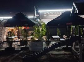 ZAJAZD ALBATROS Rzeszów SPA，位于热舒夫的酒店