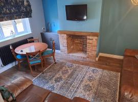 Cosy cottage near Alton Towers，位于Rocester的酒店