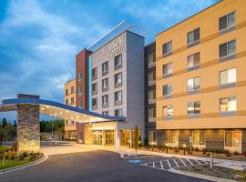 Fairfield Inn & Suites by Marriott Wenatchee，位于韦纳奇的酒店