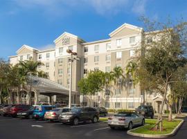 Four Points by Sheraton Fort Lauderdale Airport - Dania Beach，位于达尼亚滩劳德代尔堡-好莱坞国际机场 - FLL附近的酒店